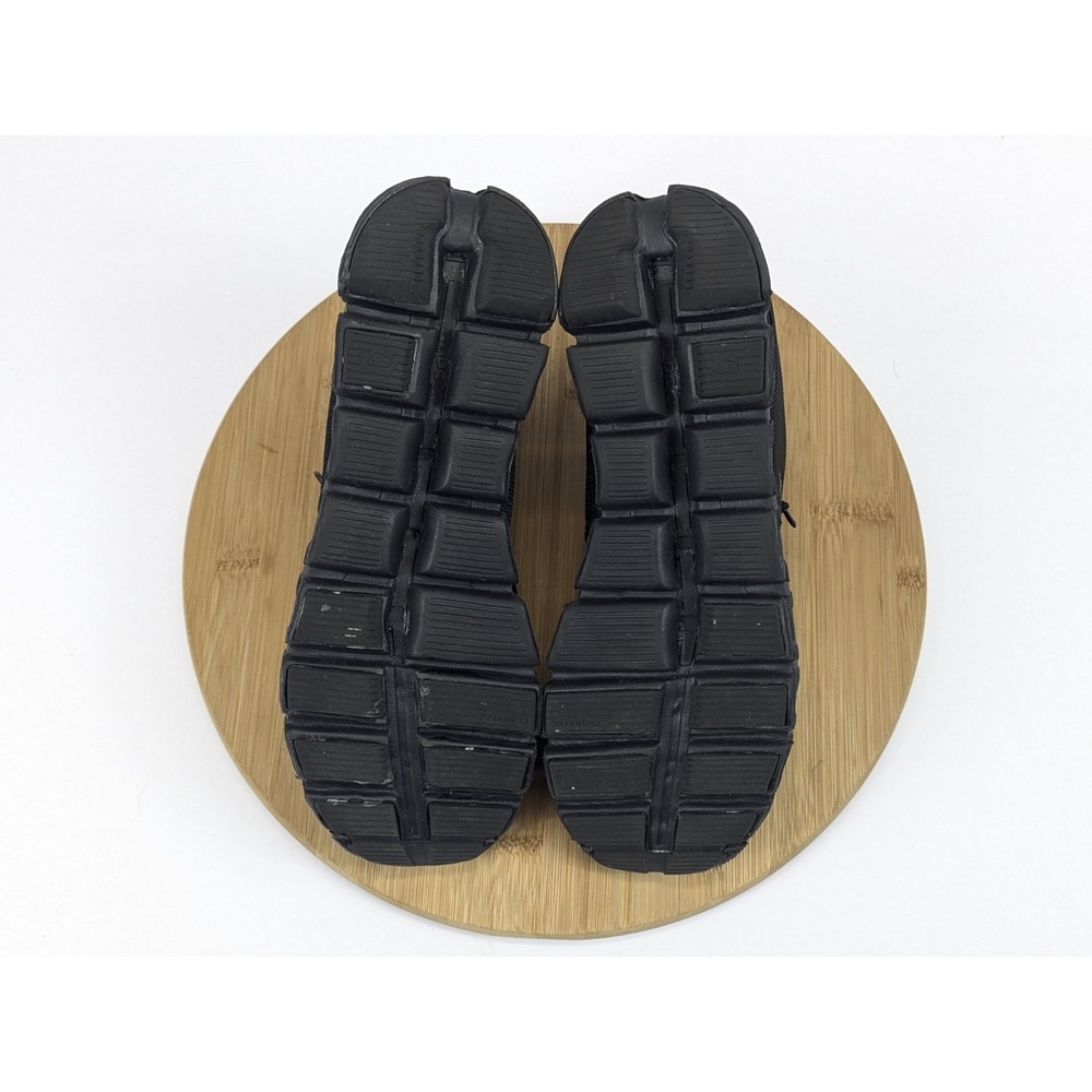 On - Picture 9 of 10